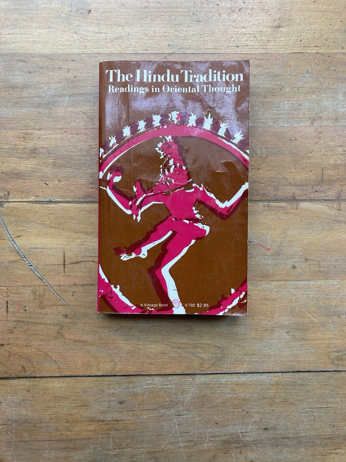 The Hindu Tradition: Readings in Oriental Thought. Vintage Books Edition. 1972.