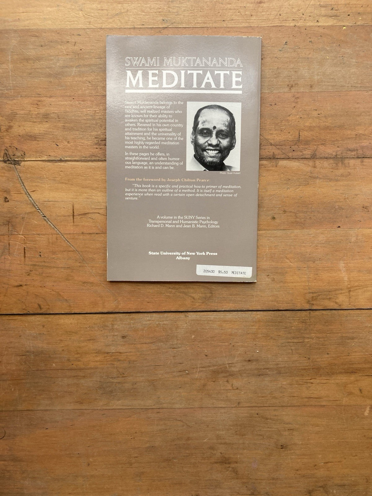 Meditate by Swami Muktananda. State University of New York Press. 1980.