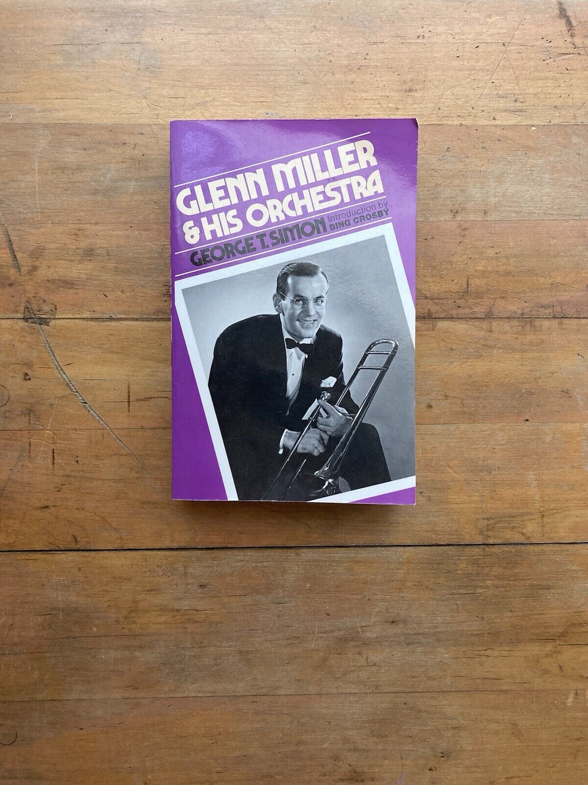 Glenn Miller & His Orchestra by George T. Simon. Da Capo Press. 1980.