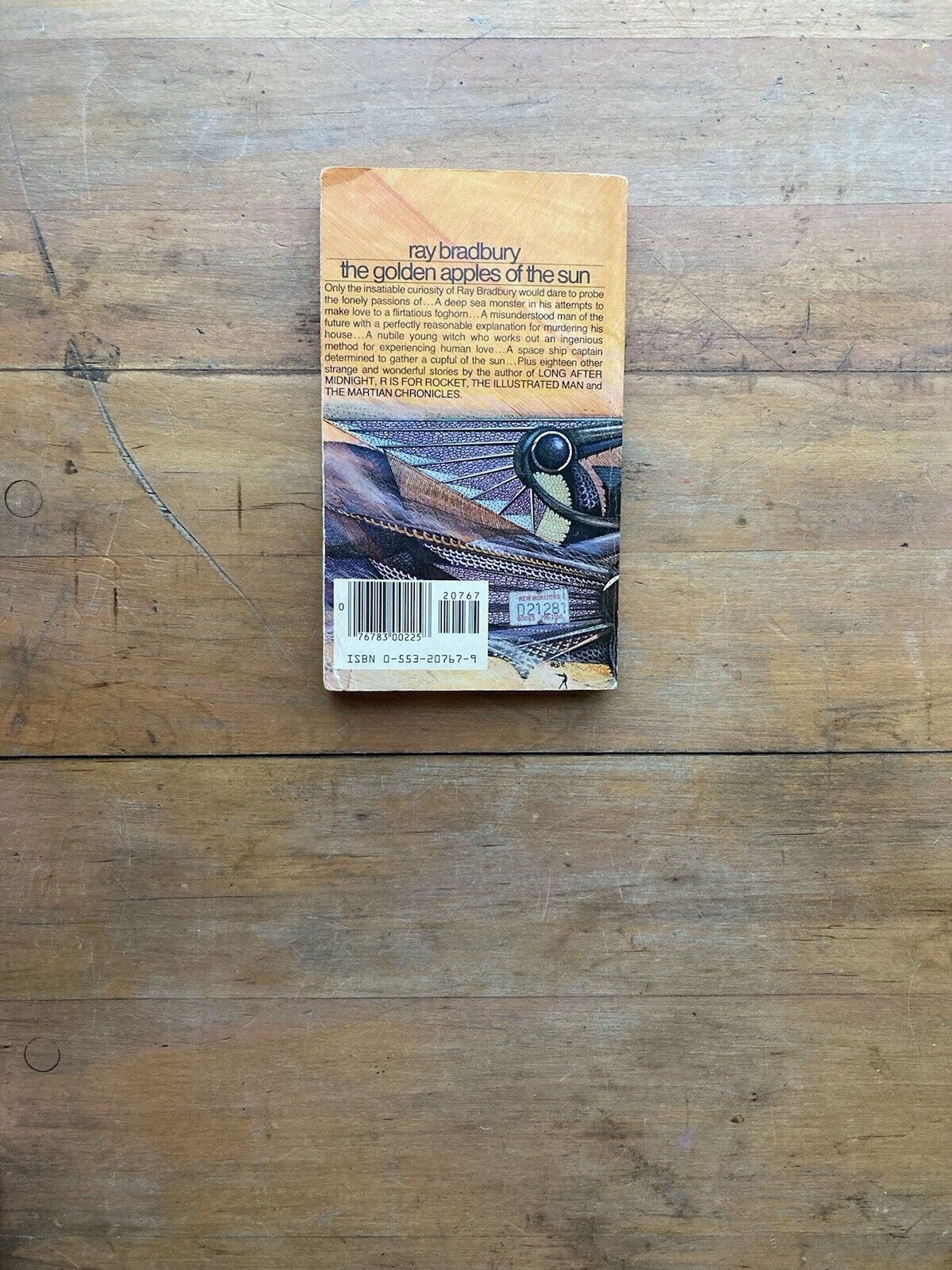 The Golden Apples of the Sun by Ray Bradbury. Bantam Books. 1981.