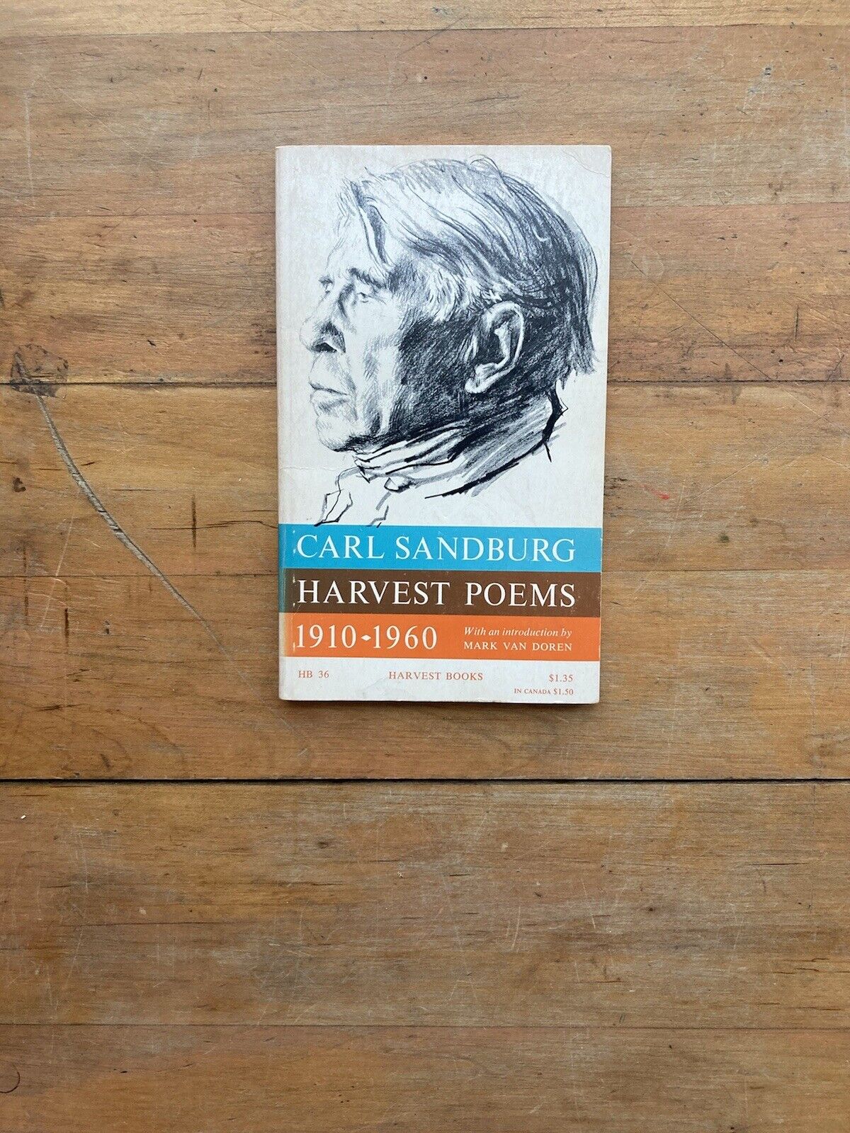 Harvest Poems: 1910-1960 by Carl Sandburg. A Harvest Book. 1960.