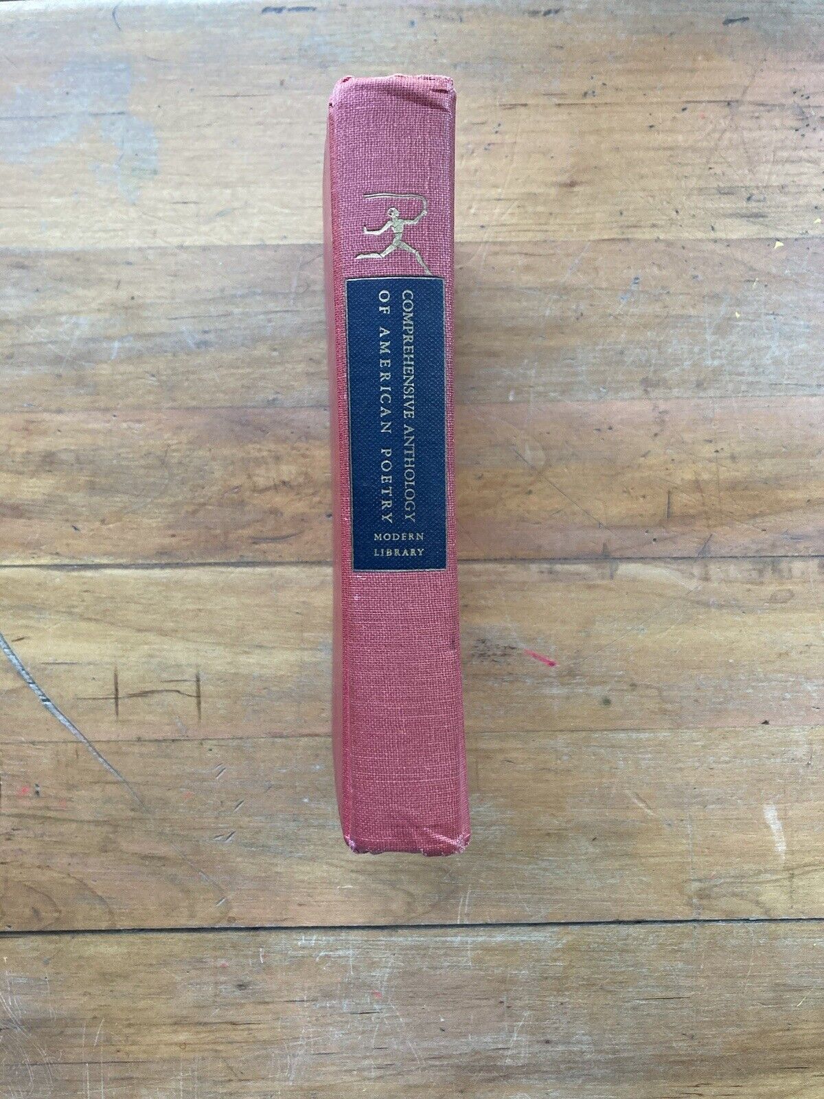 Comprehensive Anthology of American Poetry. The Modern Library. 1944. 