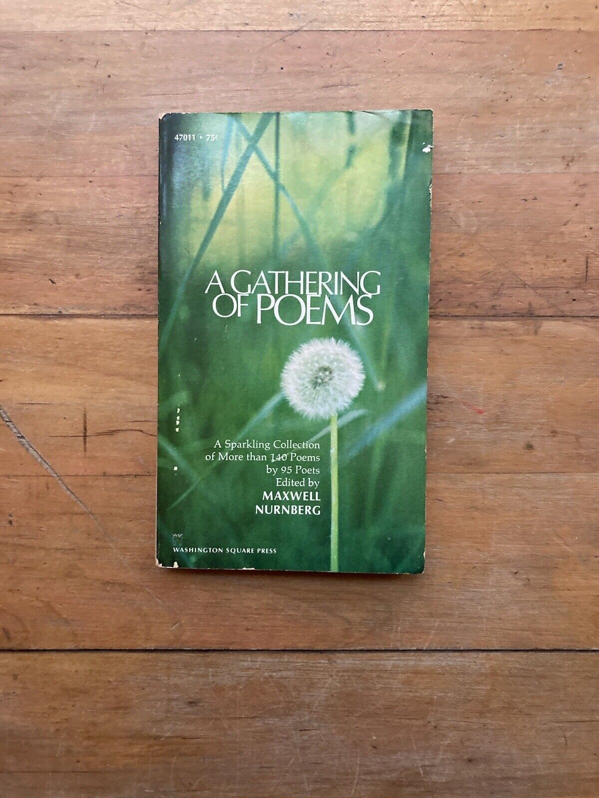 A Gathering of Poems. A Washington Square Press Edition. 1969.