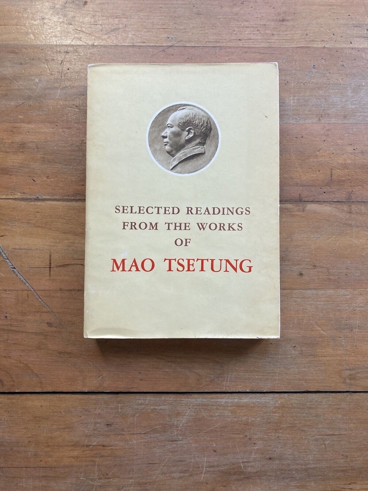 Selected Writings from the Works of Mao Tsetung. Foreign Languages Press. 1971. 