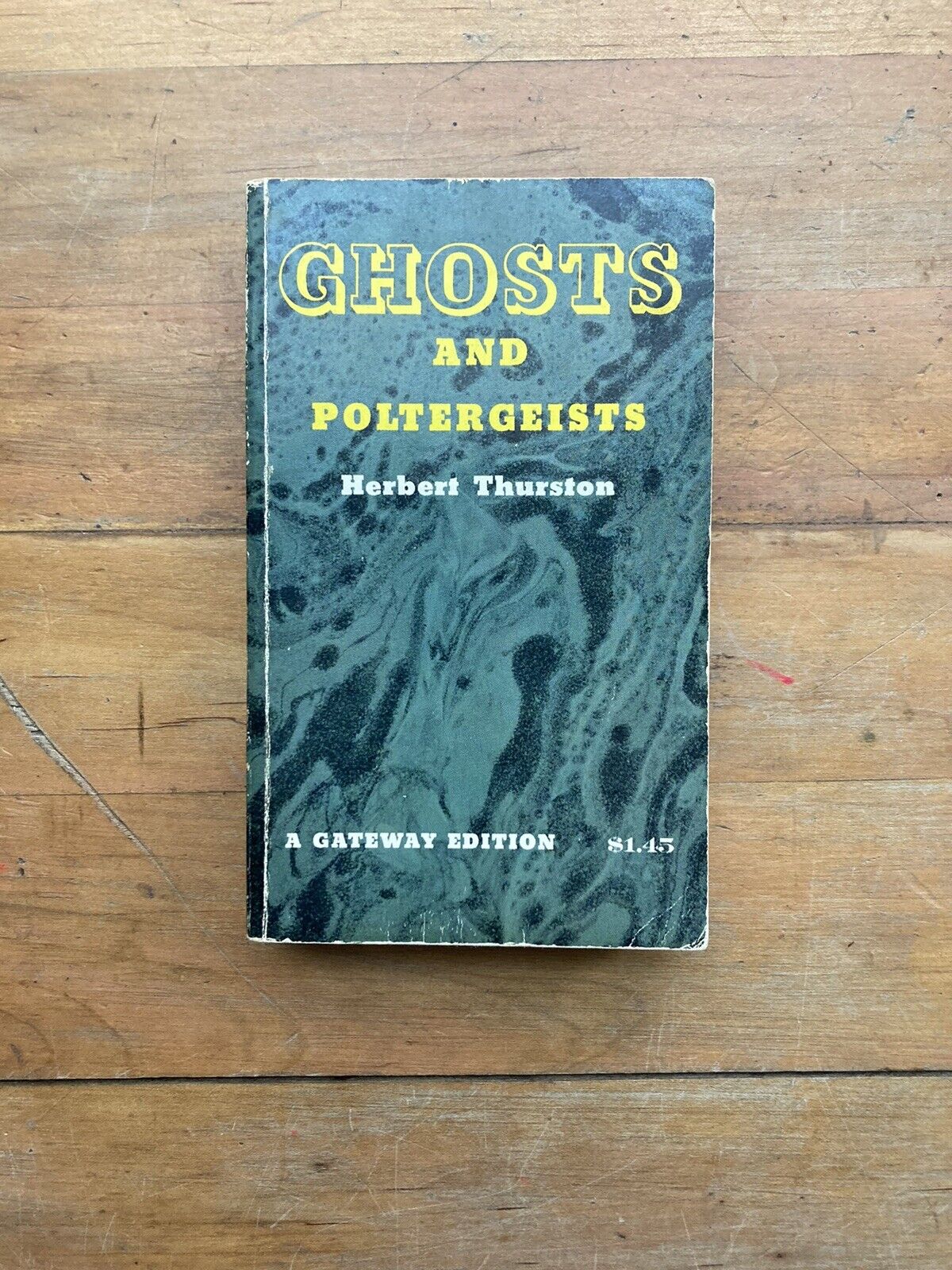 Ghosts and Poltergeists Herbert Thurston A Gateway Edition 1954