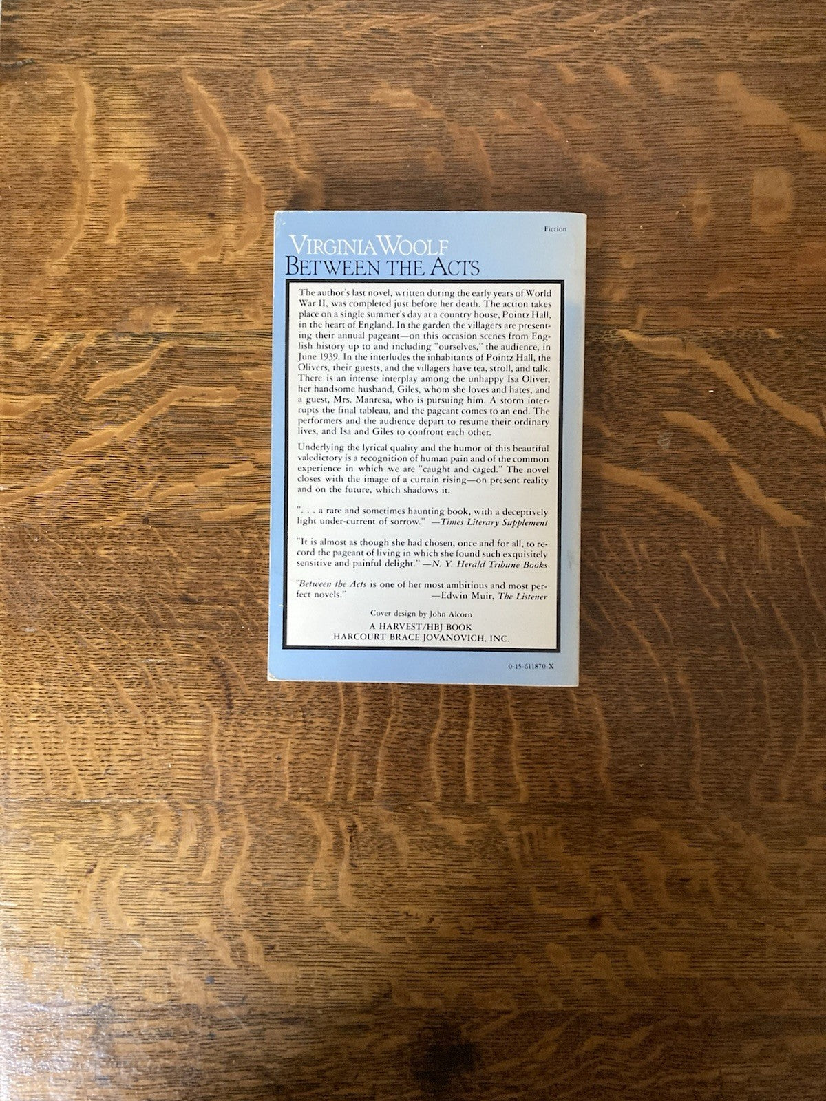 Between the Acts by Virginia Woolf. A Harvest/HBJ Book
