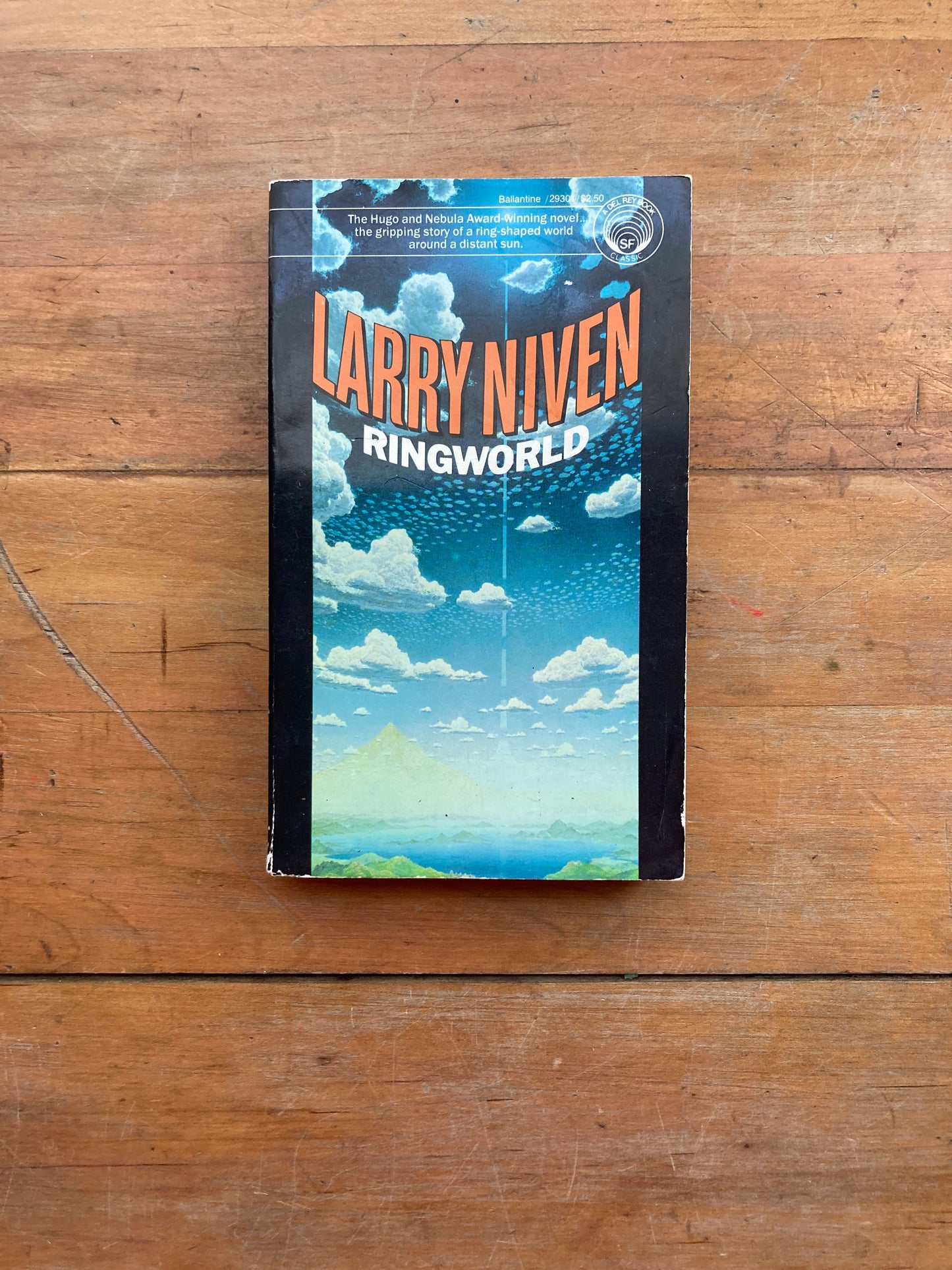 Ringworld by Larry Niven. A Del Rey Book. 1981.