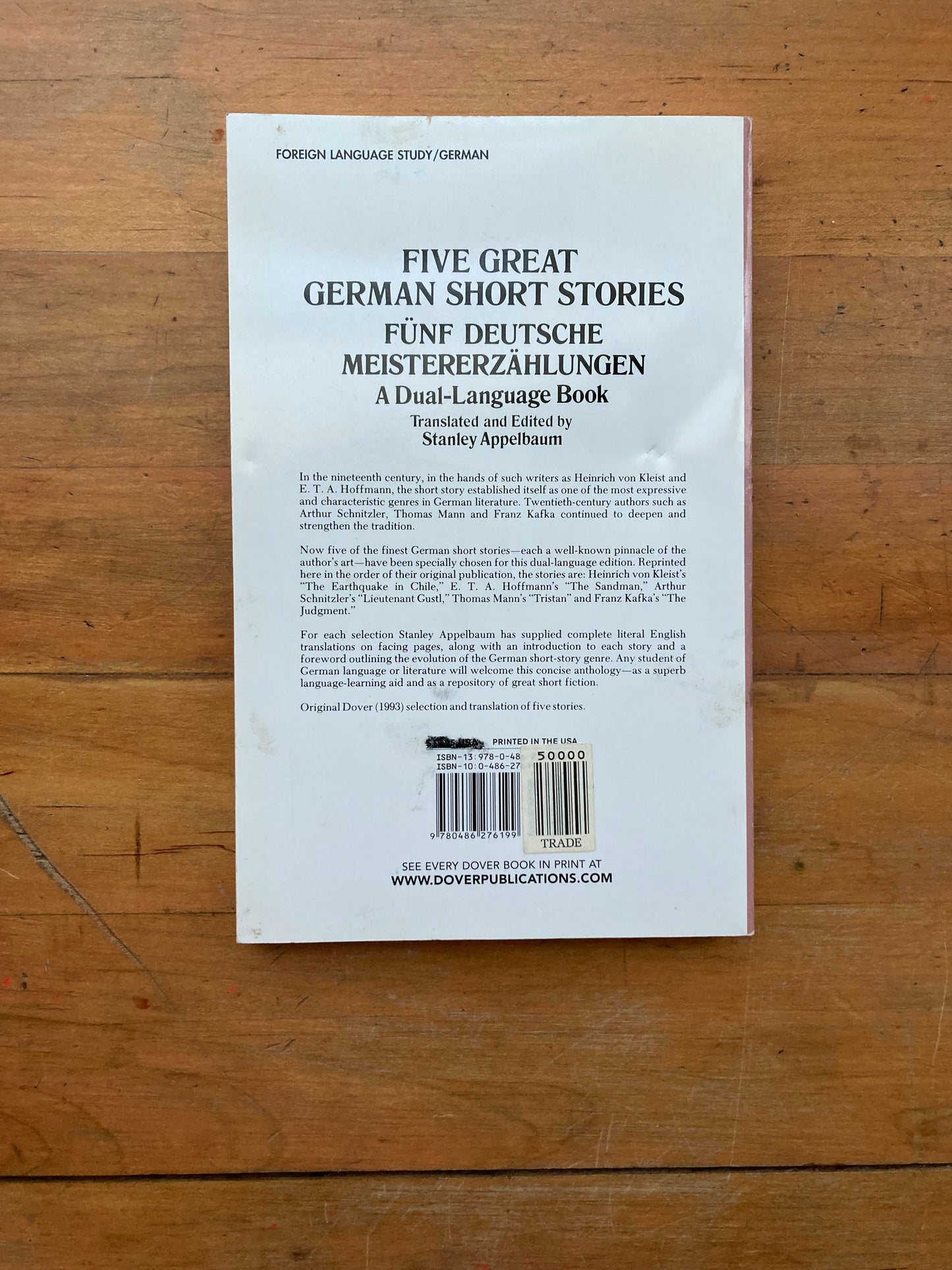 Five Great German Short Stories. Stories by Kleist, Hoffmann, Schnitzler, Mann and Kafka. Translated and edited by Stanley Applebaum. Dover Publications, Inc. 1993.