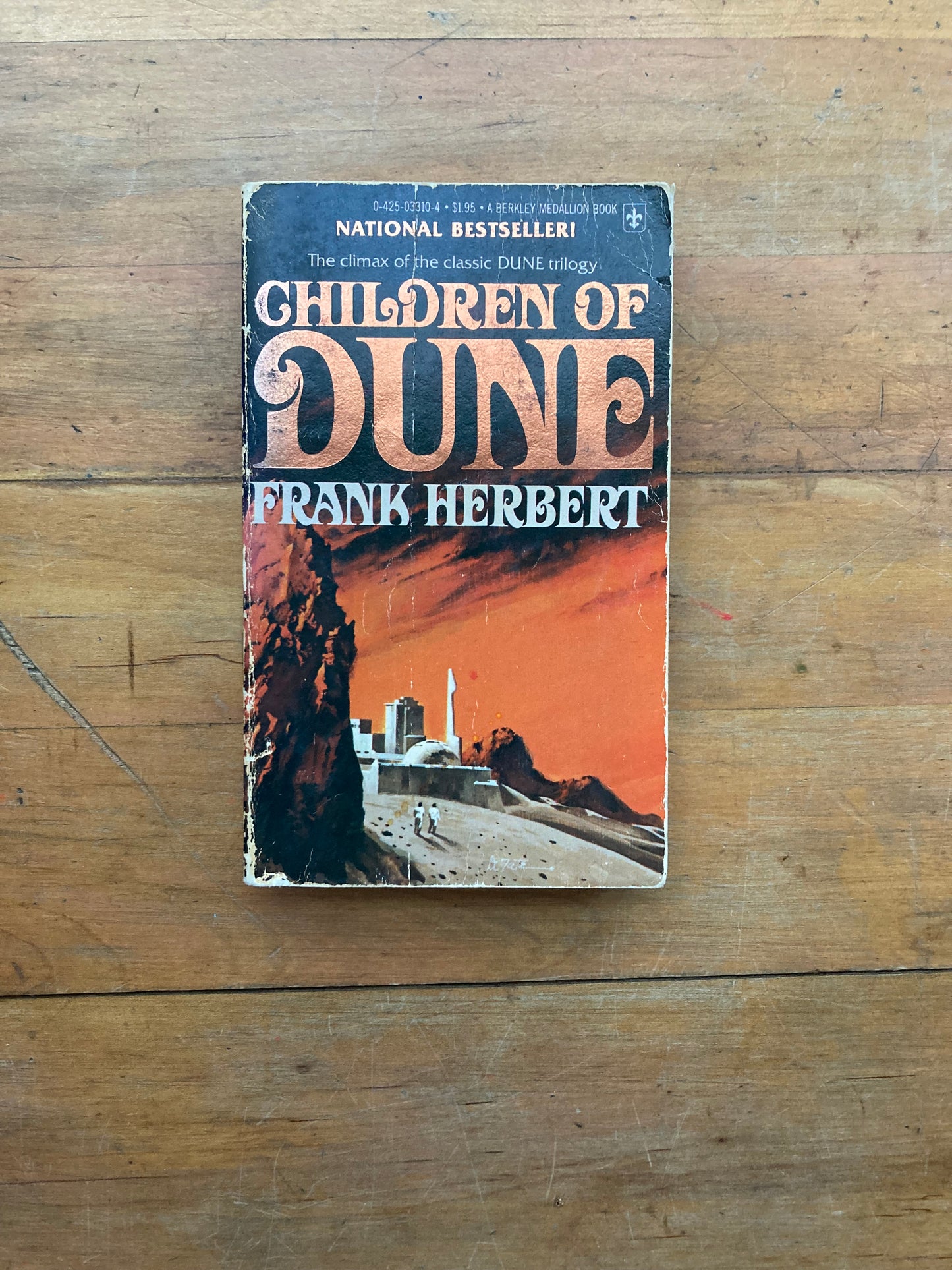 Children of Dune by Frank Herbert. Berkley Medallion Books. 1977.