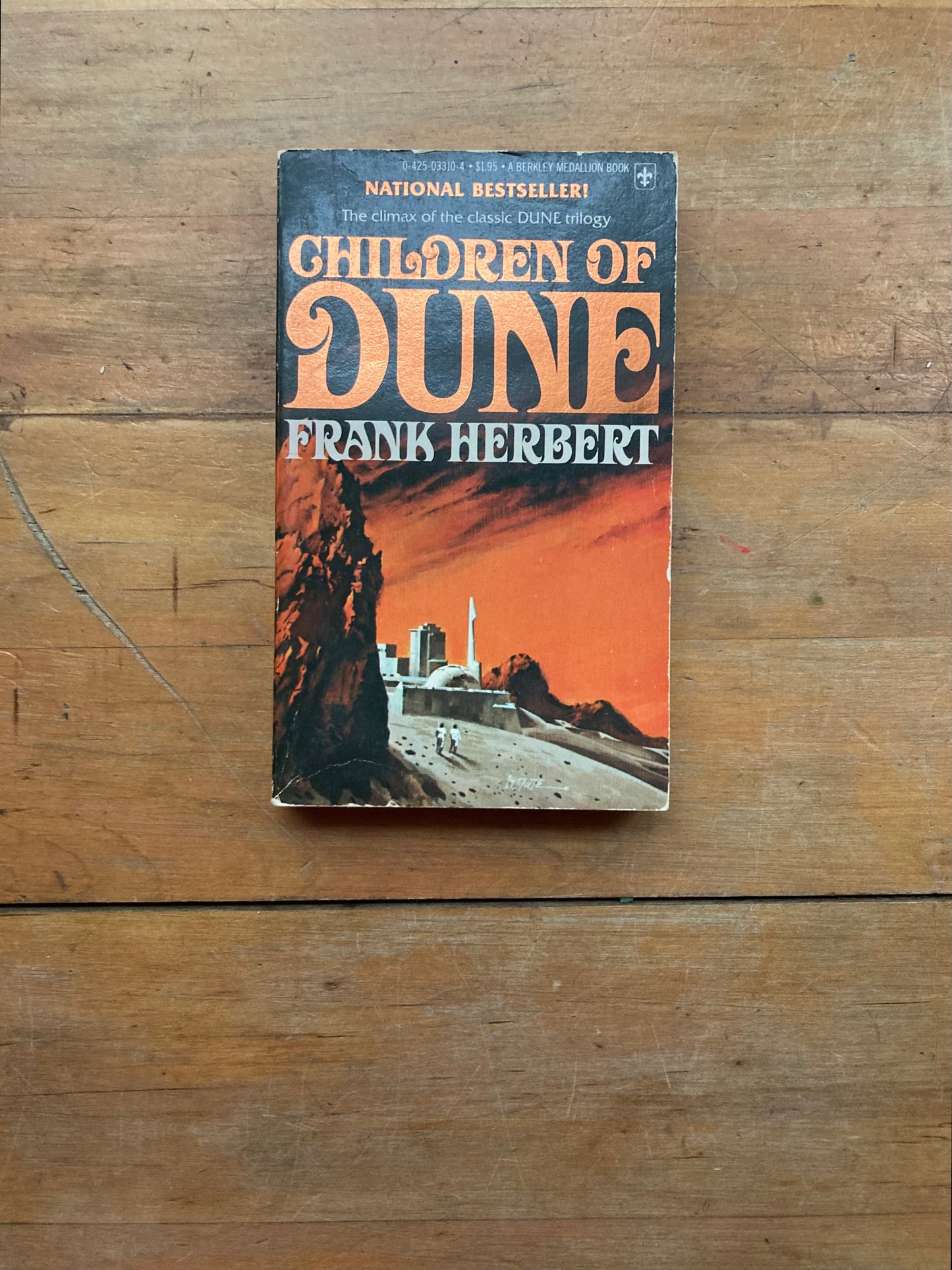 Children of Dune by Frank Herbert. Berkley Medallion Edition. 1977.