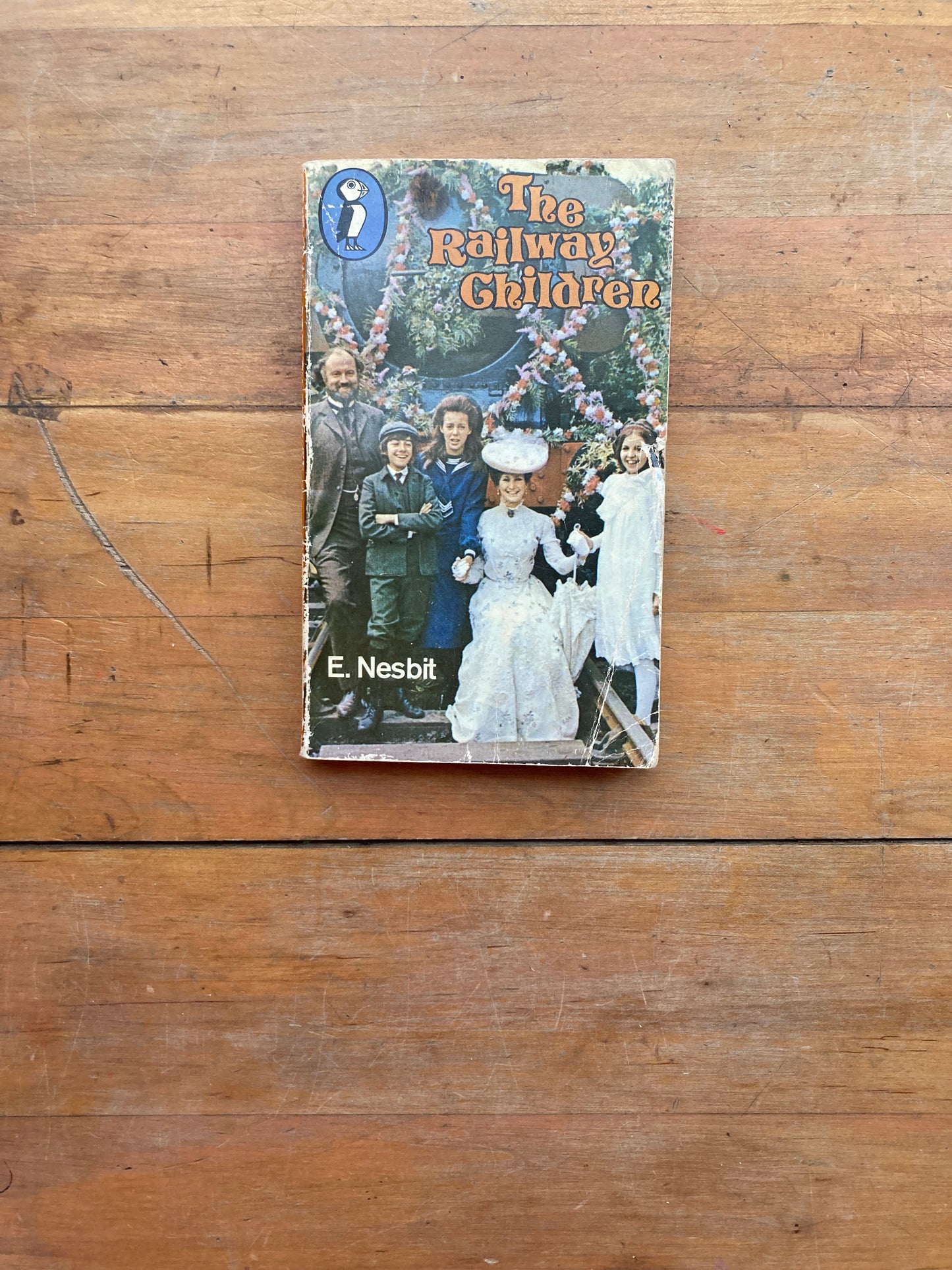 The Railway Children by E. Nesbit. A Puffin Book. 1977.